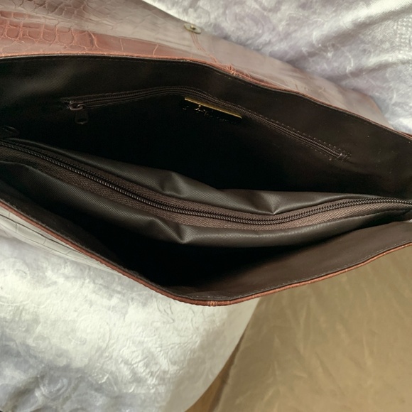 SAGI Italy Premium Leather Alligator Brown Bag – Timeless, Excellent Condition - Picture 12 of 15